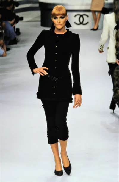 Look 16